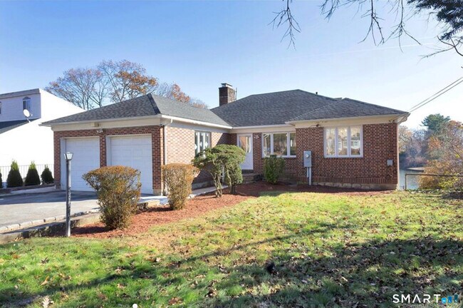 Foto del edificio - 192 Frenchtown Rd