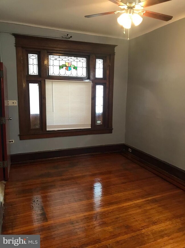 Building Photo - 619 W Olney Ave