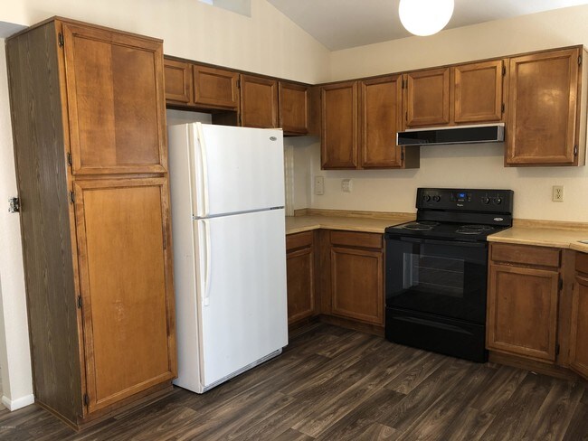 Building Photo - 5533 W Cholla St