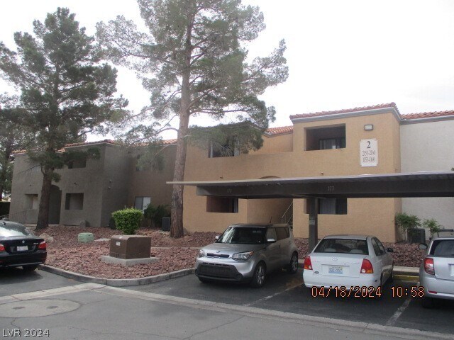Primary Photo - 3151 N Soaring Gulls Dr
