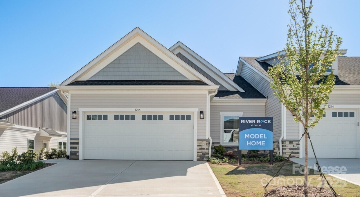 Foto principal - 1302 Dallas Cherryville Hwy