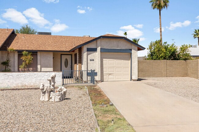 Foto del edificio - 16216 N 16th Pl