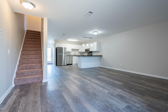 Foto del edificio - 4900 E 11th St