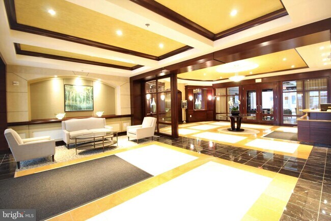 Foto del edificio - 888 N Quincy St