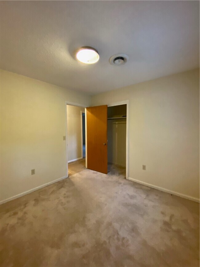 Foto del edificio - 1424 E Calhoun St
