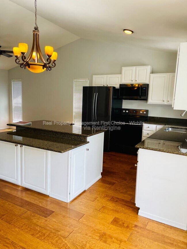 Foto del edificio - 613 S Wheatland Cir