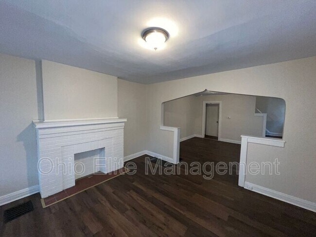 Foto del edificio - 1483 Republic Ave