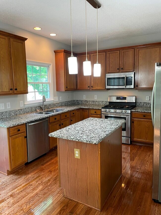 Foto del edificio - 8900 Erinsbrook Dr