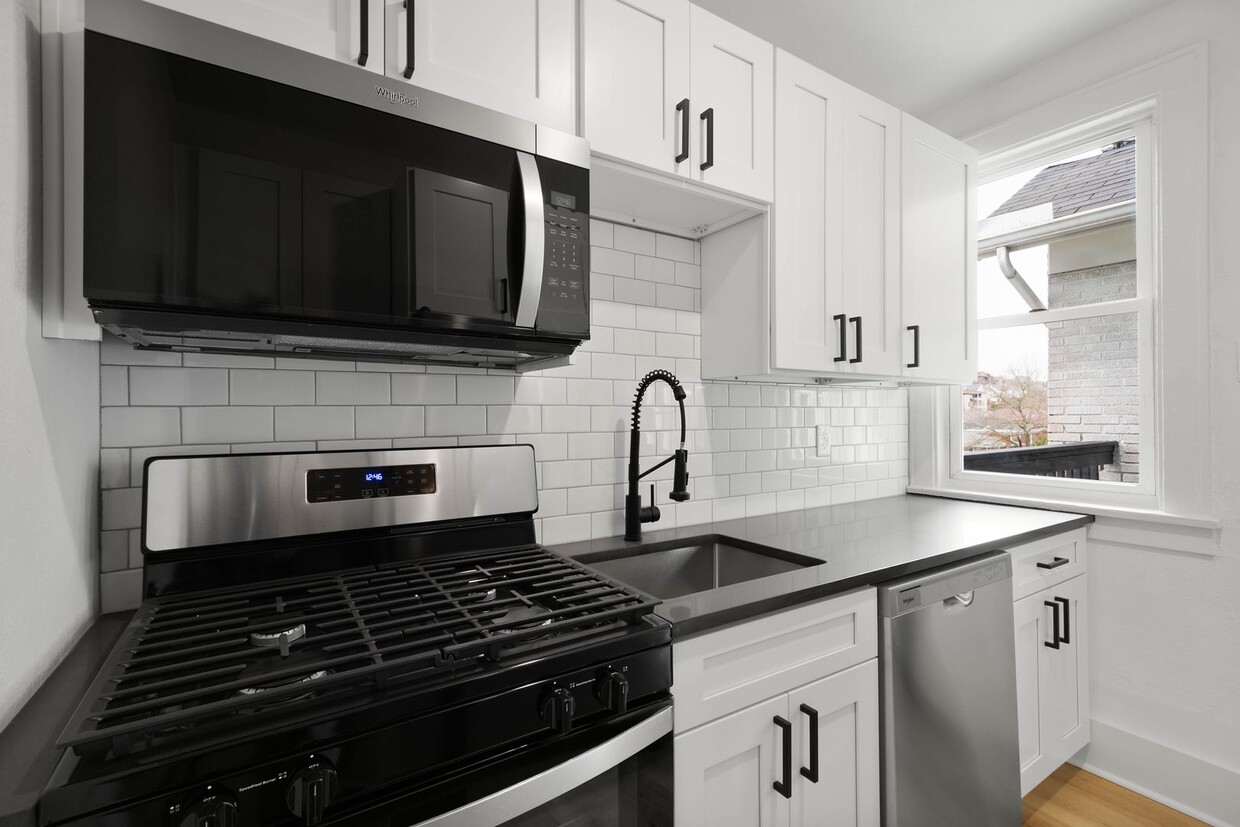 Primary Photo - AVAILABLE JUNE 1ST!! FULLY RENOVATED 1-bed...