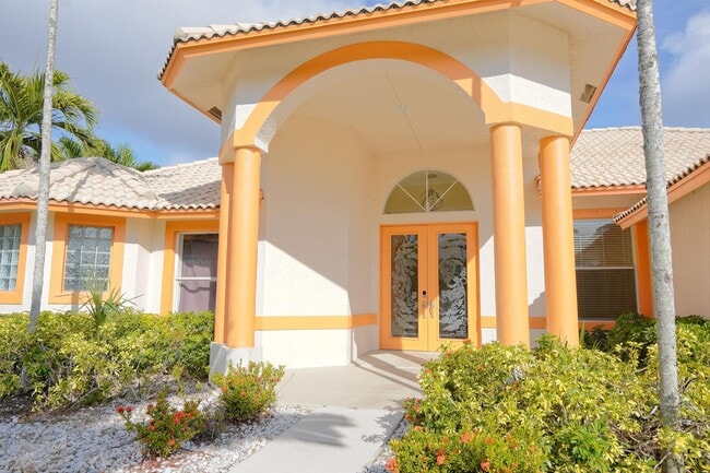 Foto del edificio - 781 SW Dolores Ave