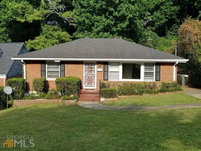 Foto del edificio - 817 North St NW