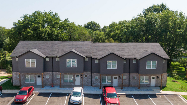 Foto del edificio - 5696 W Wedington Dr