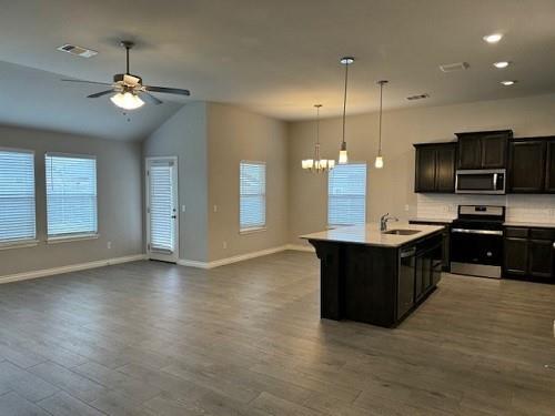 Building Photo - 612 Blue Fish Ct