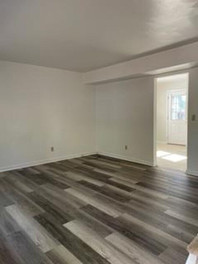 Foto del edificio - 770 Welton Ave SW