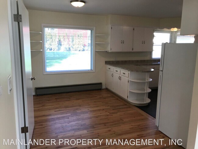 Building Photo - 2 br, 1 bath House - 9335 SW LOCUST ST