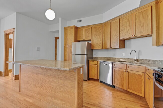 Foto del edificio - 3406 N Sheffield Ave