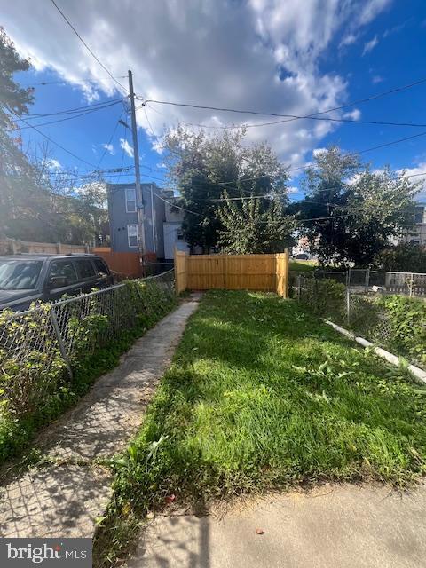 Building Photo - 2214 Sidney Ave