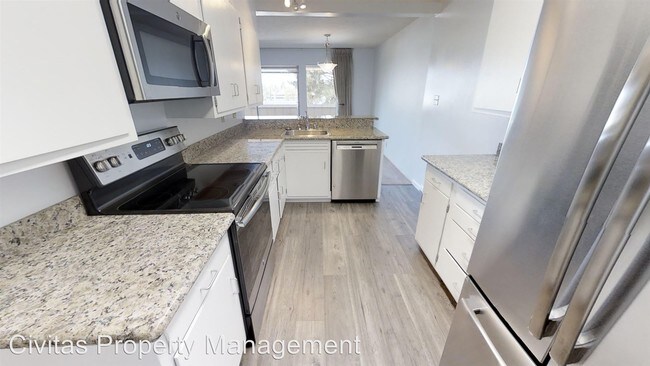 Foto del edificio - 2 br, 2 bath House - 1440 Walnut St  Unit 3