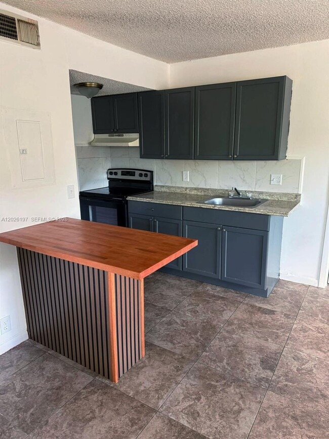 Foto del edificio - 2070 NW 43 Terrace