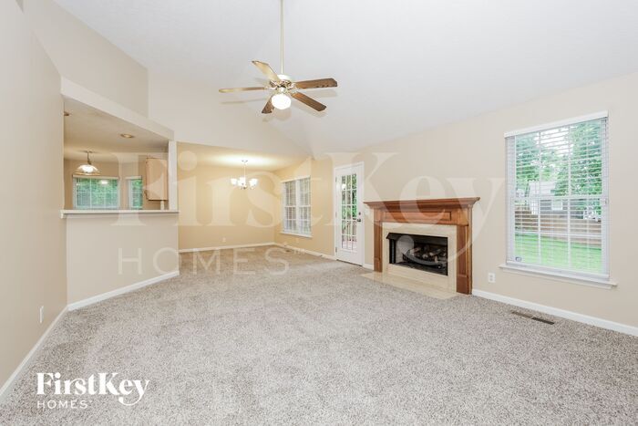 Foto principal - 525 Forest Pointe Pl