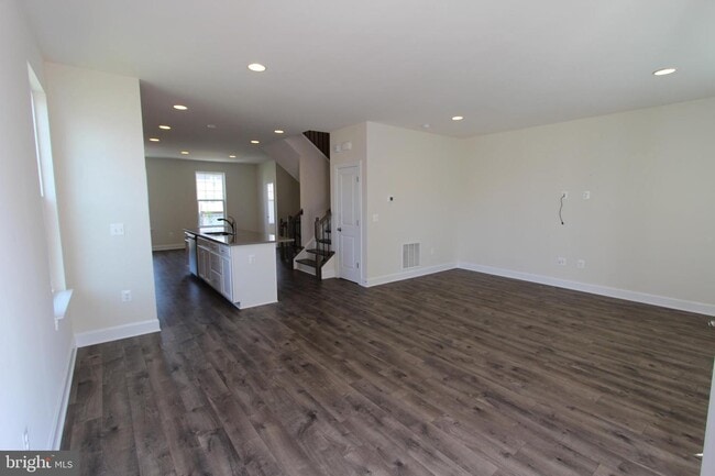 Building Photo - 13847 Litespeed Way
