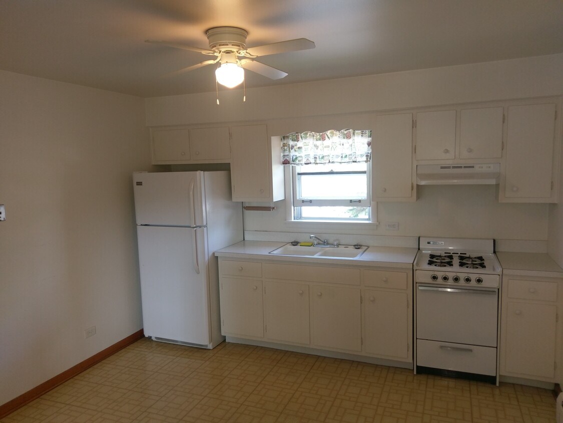 Primary Photo - 421 Bethel Dr