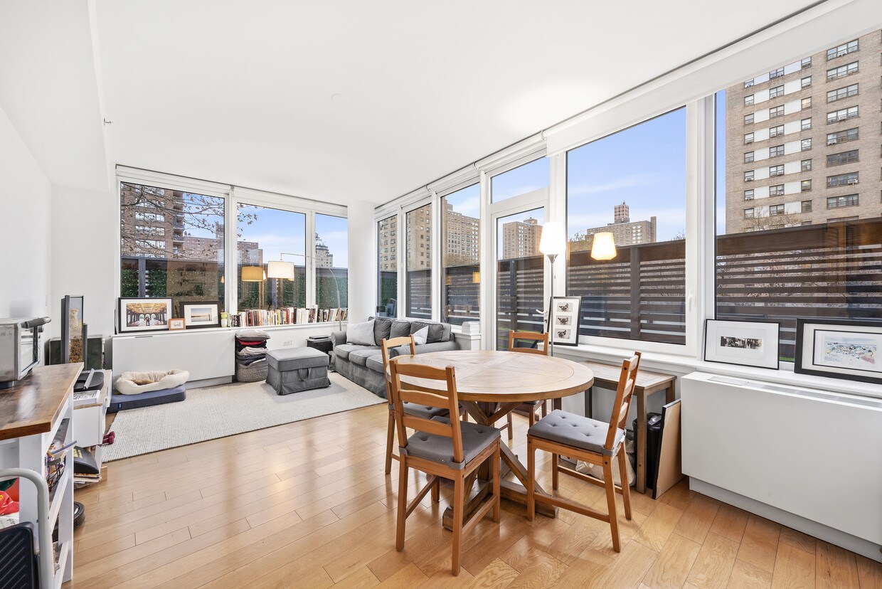 Foto principal - 805 Columbus Ave