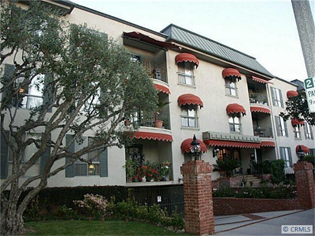 Foto principal - 330 S Mentor Ave
