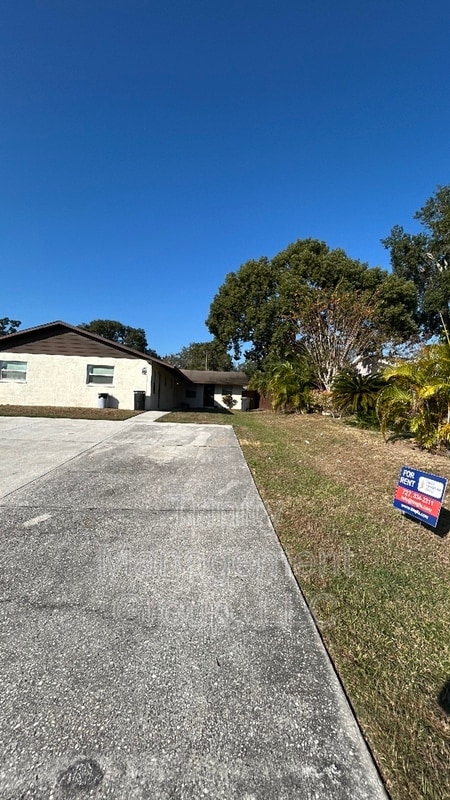 Building Photo - 6331 Delaware Ave