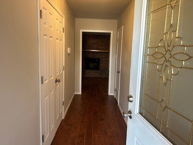 Foto del edificio - 7111 SW Cherokee Ave