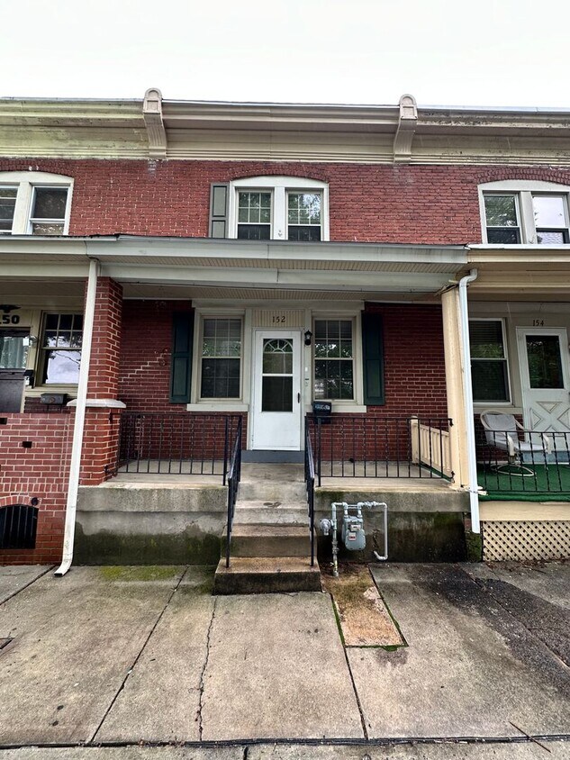 Primary Photo - Newly updated 3 bedroom 1 bath single fami...
