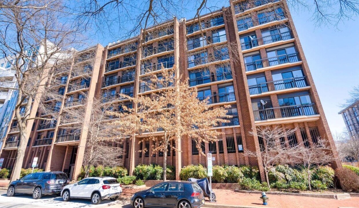 Foto principal - Large Foggy Bottom Beauty - 1+Den + 1 FB