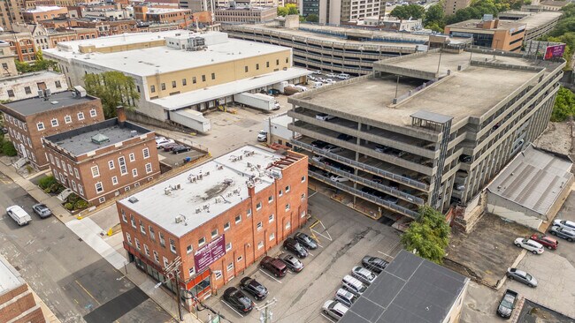 Building Photo - 61 Field St