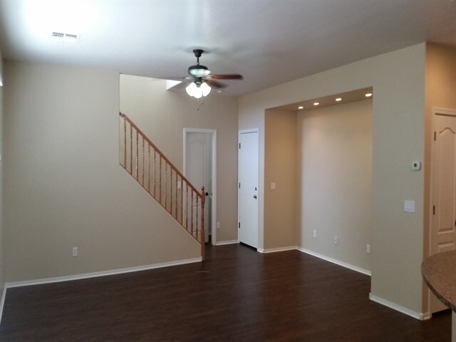 Building Photo - 7912 S 74th Avenue