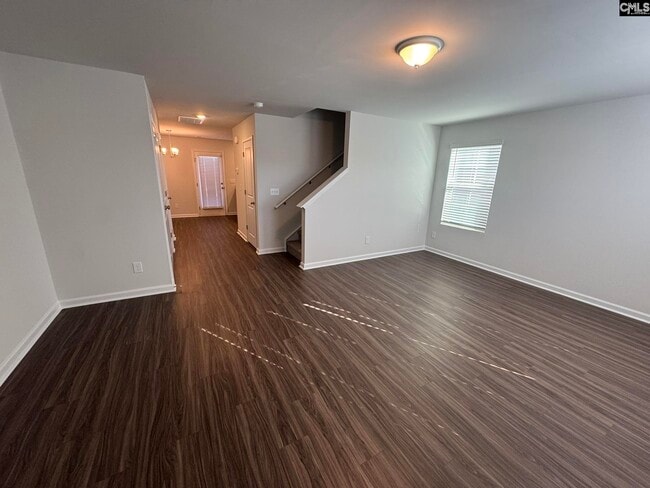 Building Photo - 811 Coburg Ln