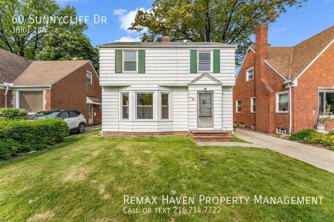 Building Photo - 60 Sunnycliff Dr , Euclid-  Stunning 3 bed...