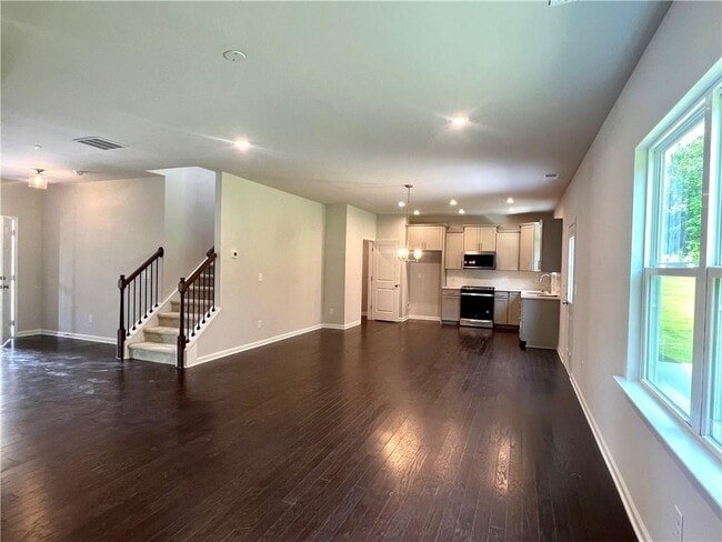 Building Photo - 5869 Wheeler Ridge Rd