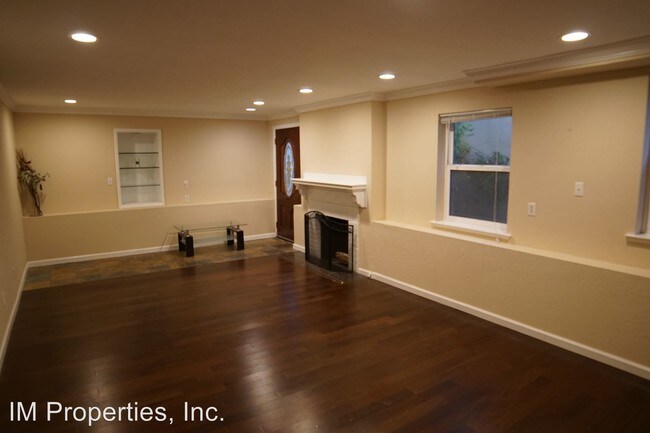 Foto del edificio - 486 Dewey Blvd