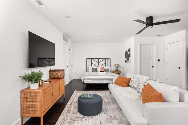 Building Photo - 1409 Linden St