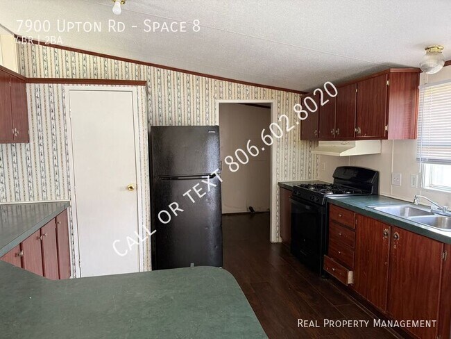 Foto del edificio - 7900 Upton Rd