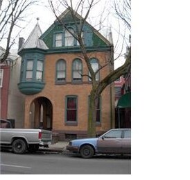 Foto principal - 122 N 4th St