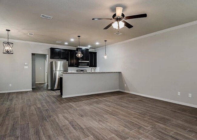 Foto del edificio - 910 Fairview Ave