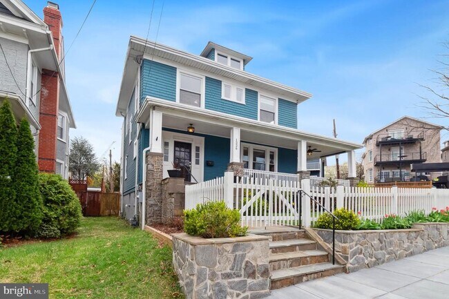 Foto del edificio - 1326 Emerson St NW