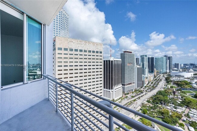 Building Photo - 335 S Biscayne Blvd