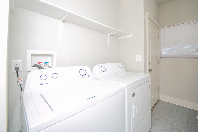 Foto del edificio - 1231 NW 30th St