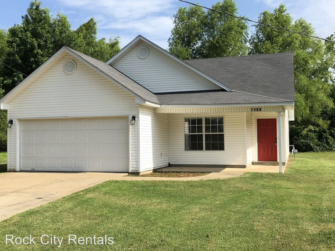 Primary Photo - 3 br, 2 bath House - 6108 Sandy Lane