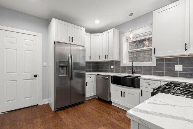 Foto del edificio - 5542 W 64th St