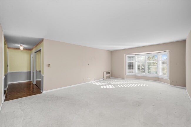 Building Photo - 2300 Windsor Mall