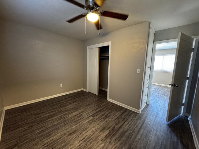 Building Photo - "Charming 1-Bed Retreat: Cozy 500 Sq Ft Haven in Edmond near UCO!"