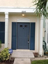 Building Photo - 8248 San Carlos Cir